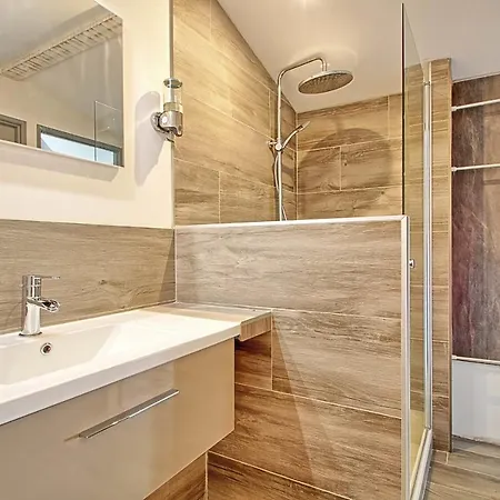 Вилла Seafront 4 Bedroom With Pool - Dodo Et Tartine *