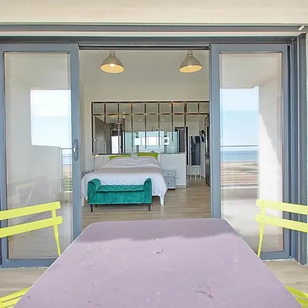 Seafront 4 Bedroom With Pool - Dodo Et Tartine Йер
